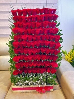 Arreglo por 100 rosas R178