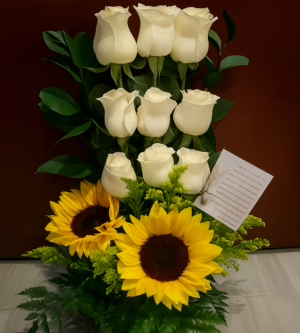 Ramo de Rosas Blancas y Girasoles en Funza R05 - Floristería en Funza Te Mando Flores.